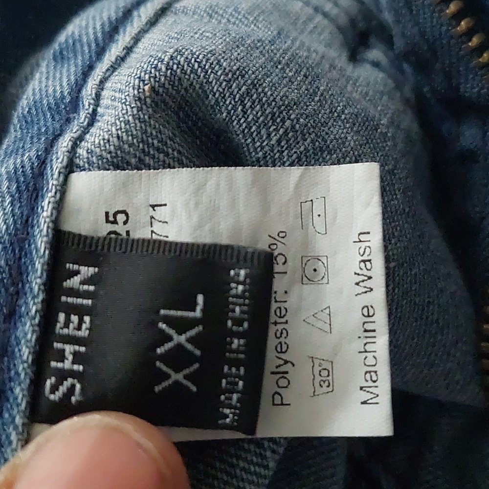Shein Jeans; Color: Medium Denim, Size: XXL - Picture 9 of 16